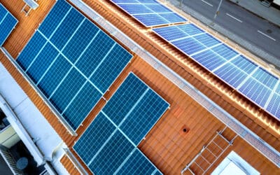 comment la GMAO peut-elle maximiser le rendement des panneaux solaires et favoriser le recyclage des matériaux?